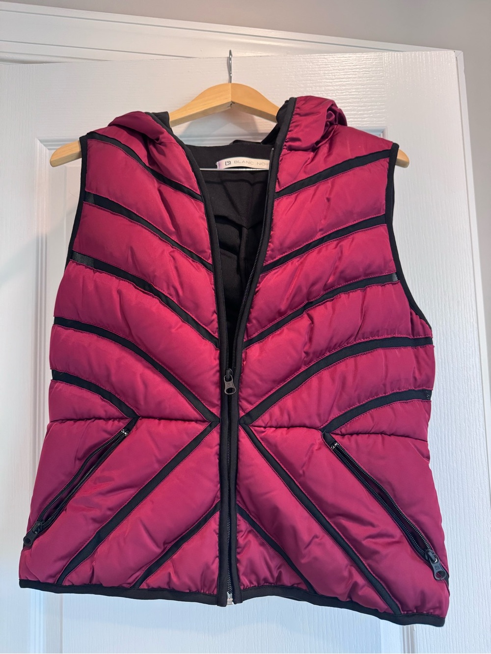 NWOT Blanc Noir puffer vest